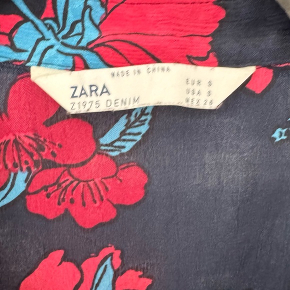 Zara Black and Red Floral Men's Shirt - Picture 2 of 4